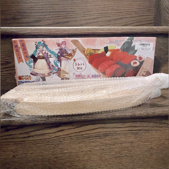 Hatsune Miku Wooden Sushi Boat from Japan - Picture 3 of 10